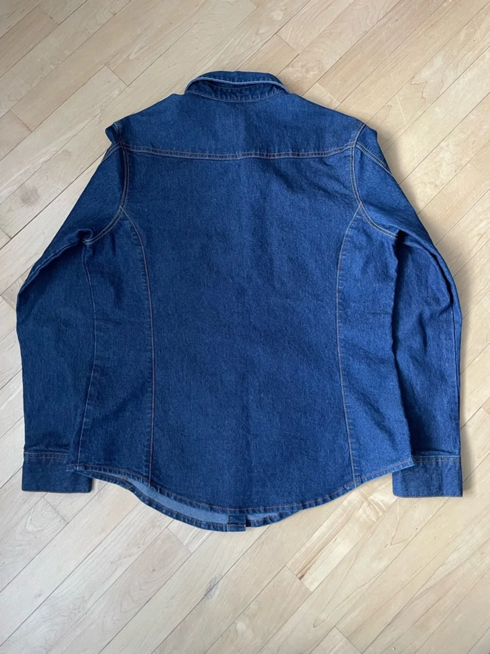 Levi Strauss Vintage dark wash denim snap button down shirt - Picture 2 of 6